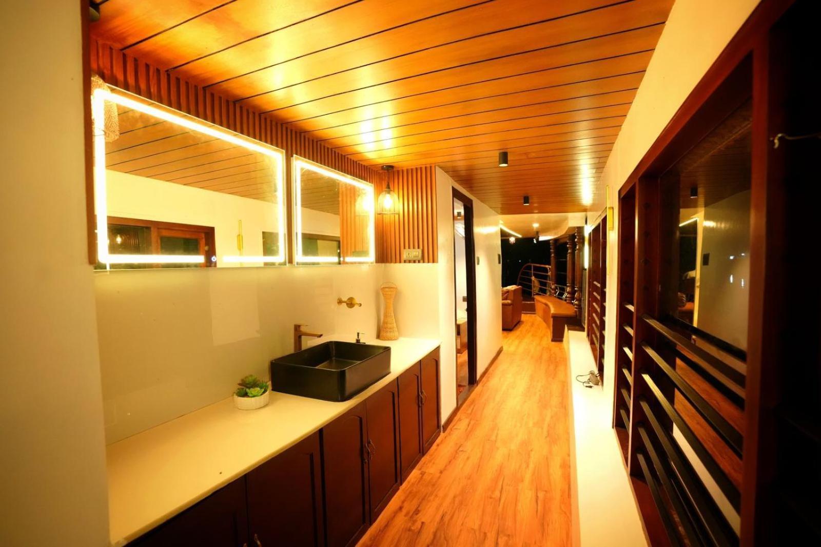 Beach Paradise Day Cruise Houseboat Alappuzha Εξωτερικό φωτογραφία