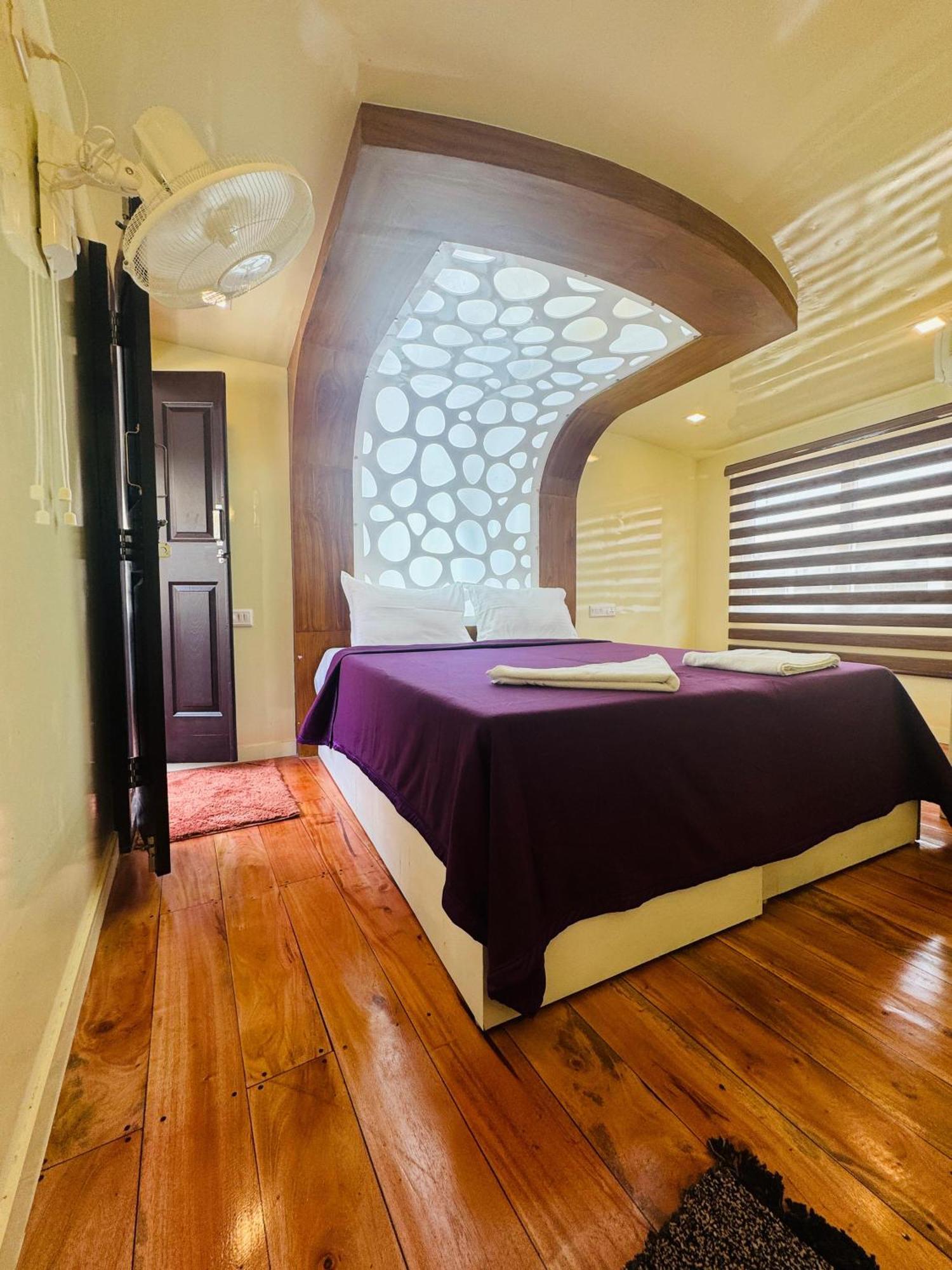 Beach Paradise Day Cruise Houseboat Alappuzha Εξωτερικό φωτογραφία
